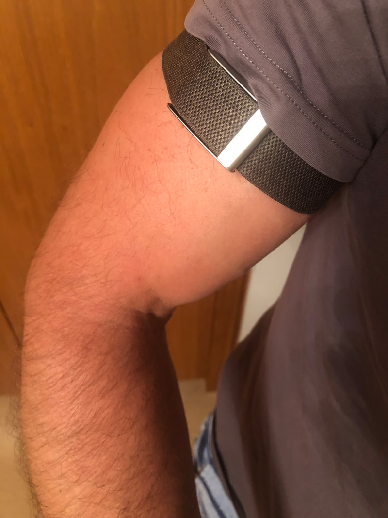Whoop strap can be easily worn on the upper arm. 